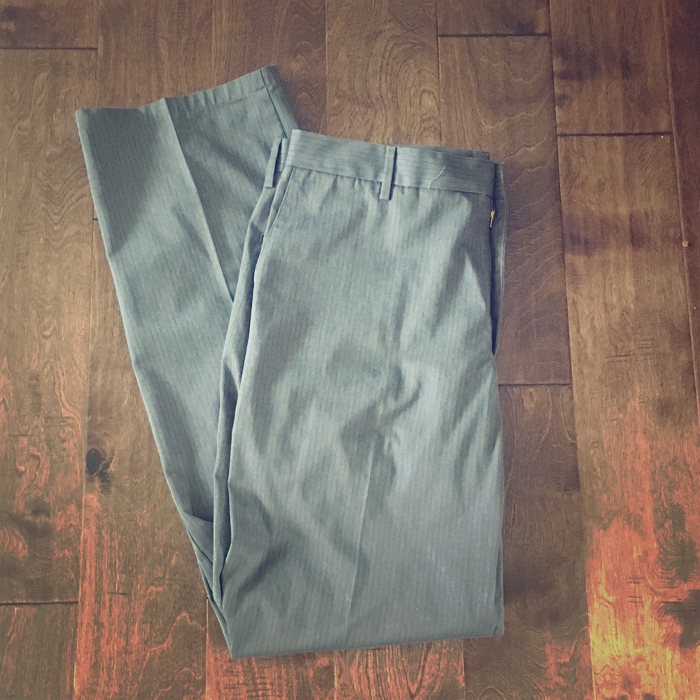 Men’s Dockers Gray Pinstripe Dress Pants